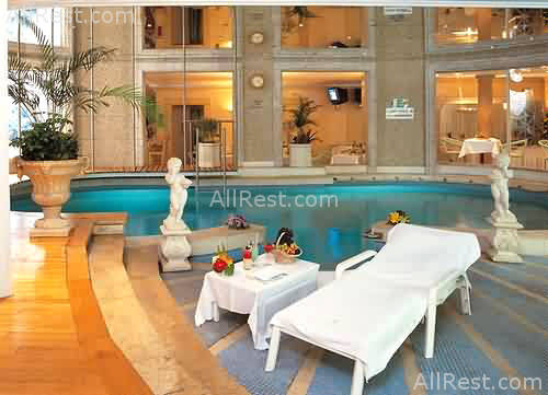 Hotel Le Royal Monceau 42